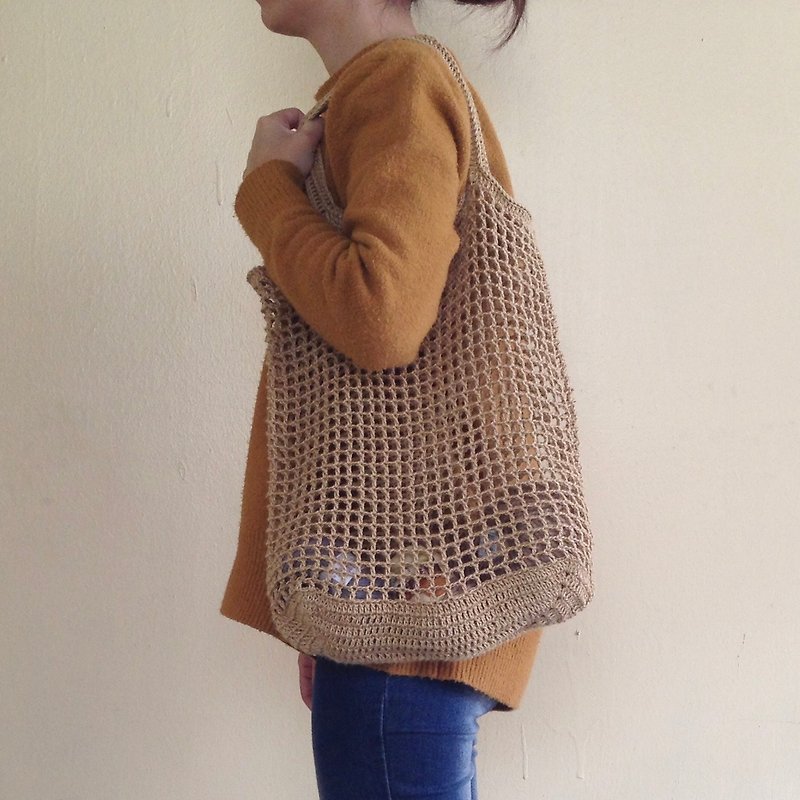 Xiao fabric - small travel / ramie hand-woven mesh shoulder bag (linen color) - Messenger Bags & Sling Bags - Cotton & Hemp Khaki