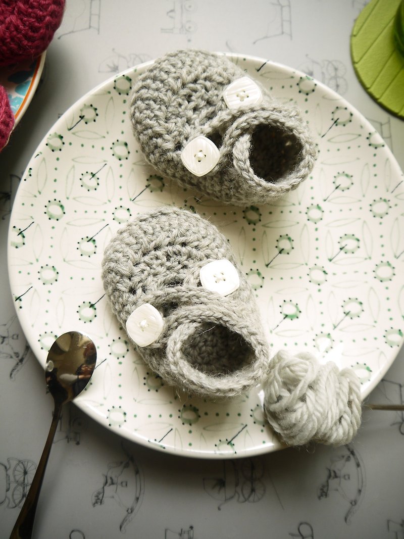 Handmade Knitted Baby Shoes~Little Elf Series (Gray) - รองเท้าเด็ก - ขนแกะ สีเทา