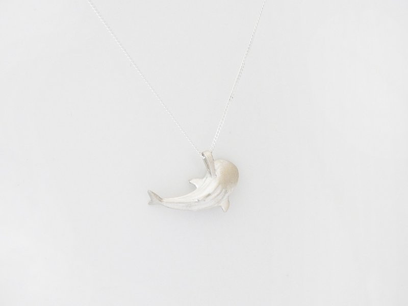 金属 ネックレス グレー - シャーリーの純銀製手作り-*愛地球シリーズ-ジンベイザメのネックレス*