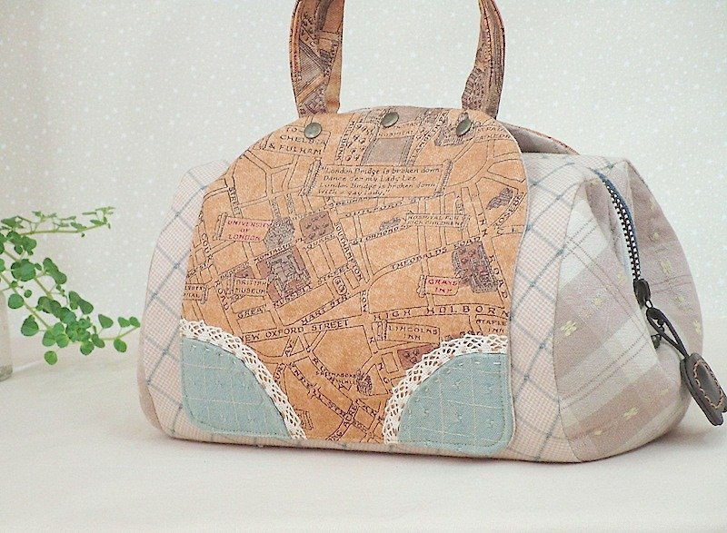 wonderland22 fresh map tote - Handbags & Totes - Other Materials Gold