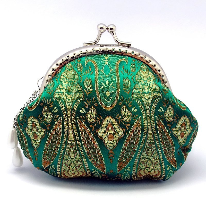Small clutch / Coin purse (CS-17) - กระเป๋าใส่เหรียญ - ผ้าไหม สีเขียว