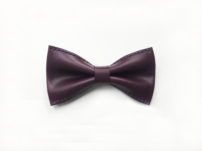 Purple leather bow tie Bowtie - เนคไท/ที่หนีบเนคไท - หนังแท้ สีม่วง