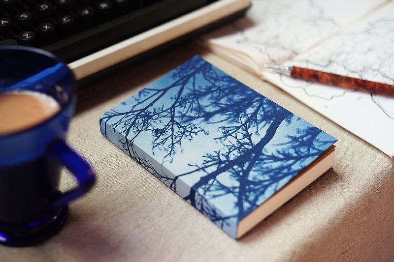 手工藍曬筆記本 - 朦朧樹影