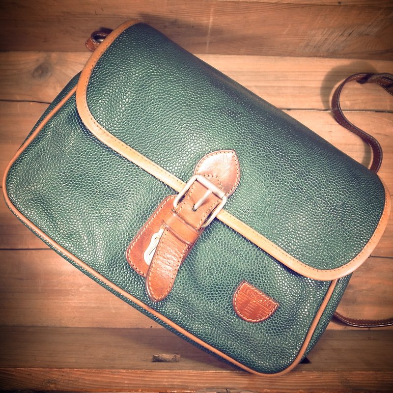 [Bones] early Toscano green litchi striae x caramel color leather shoulder bag genuine antique print bag Vintage - Messenger Bags & Sling Bags - Genuine Leather Green