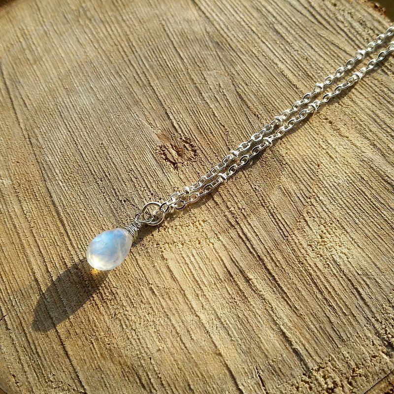10/11MM Moonstone necklace - silver-plated 強藍光月亮石項鍊 - 項鍊 - 寶石 藍色