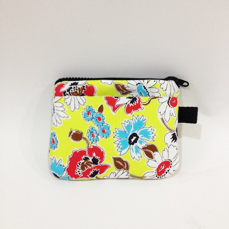 * * Witchcraft with one hand in hand colorful color flower purse - กระเป๋าใส่เหรียญ - วัสดุอื่นๆ สีเหลือง
