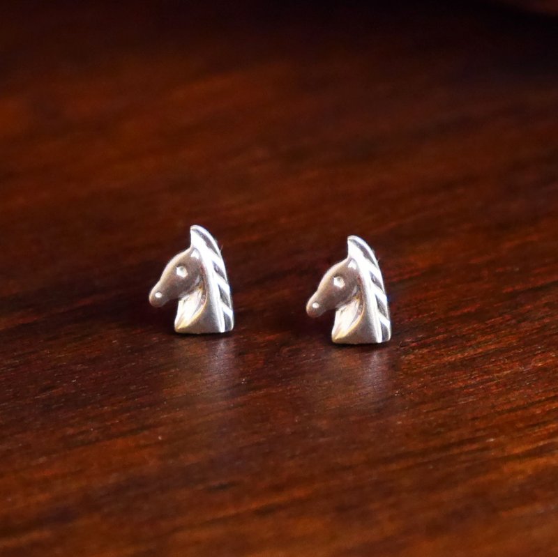 Knight series─Knight 925 sterling silver earrings - ต่างหู - โลหะ สีเงิน