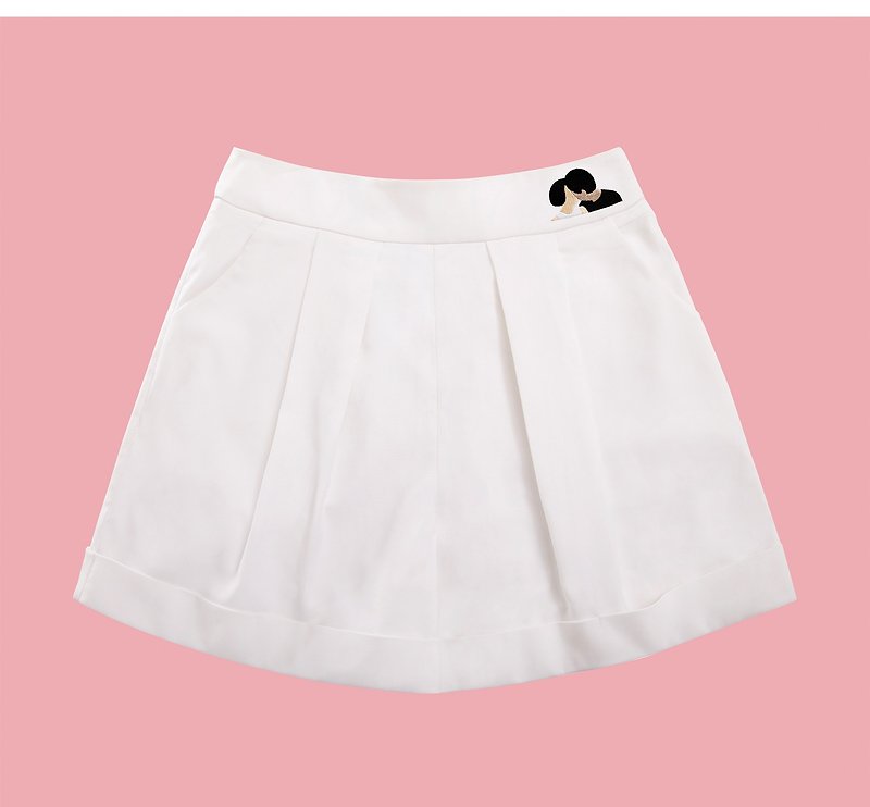 MSKOOK 短裙 阔腿短裤-白色 - 女長褲 - 紙 白色