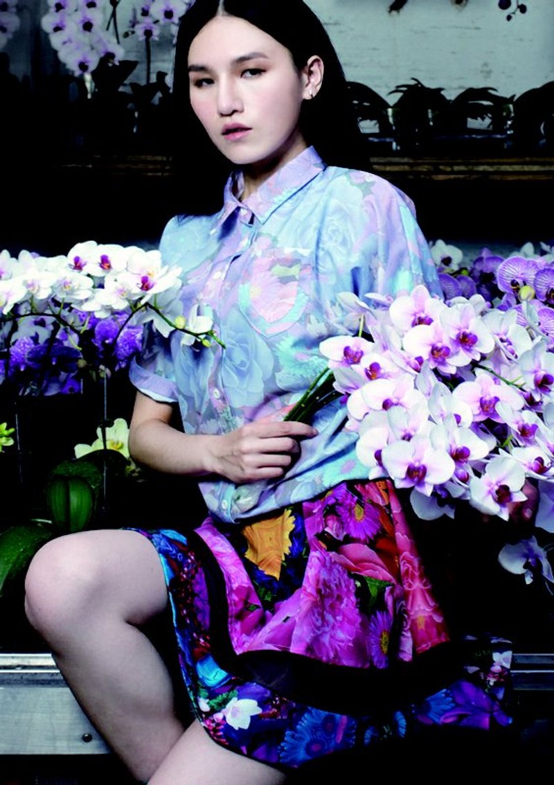 [Contactee]粉藍調印花連袖下擺縮口襯衫 - 女襯衫 - 其他材質 多色