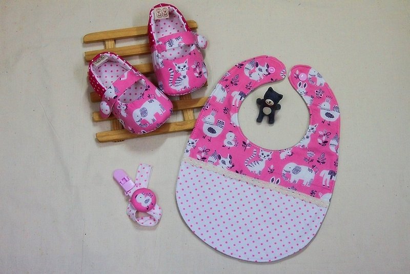 QQ動物園(粉紅)鞋+兜+奶嘴夾 彌月禮.滿月禮 - 滿月禮物 - 棉．麻 