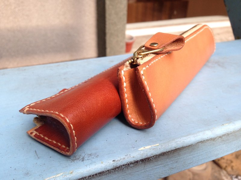 Meniscus leather pencil case caramel color - Pencil Cases - Genuine Leather Brown
