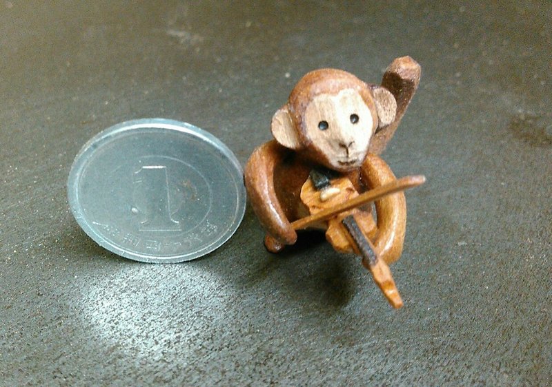 バイオリンお猿さん - 擺飾/家飾品 - 木頭 咖啡色
