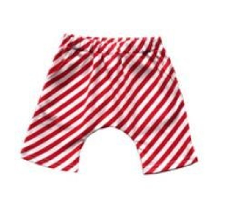 Red and white striped shorts - อื่นๆ - วัสดุอื่นๆ สีแดง