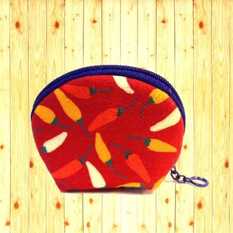 Tiny Purse (chili fabric) - กระเป๋าใส่เหรียญ - ผ้าฝ้าย/ผ้าลินิน สีแดง