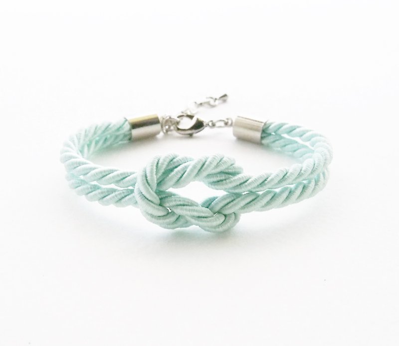 Light mint knot bracelet - สร้อยข้อมือ - วัสดุอื่นๆ สีเขียว