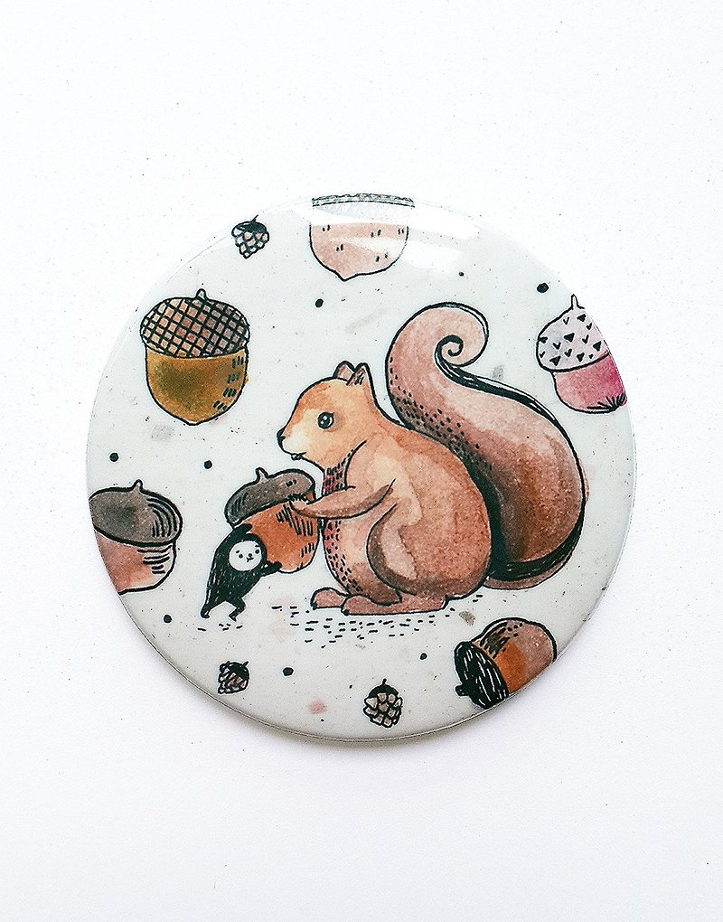 Elvis prestige color illustration badge / chestnut squirrel in the forest / 58mm / Brown - Badges & Pins - Plastic Brown