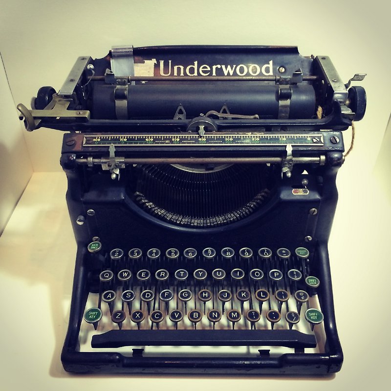 US underwood 1930's cast iron mechanical typewriter with furnishings - ของวางตกแต่ง - โลหะ สีดำ