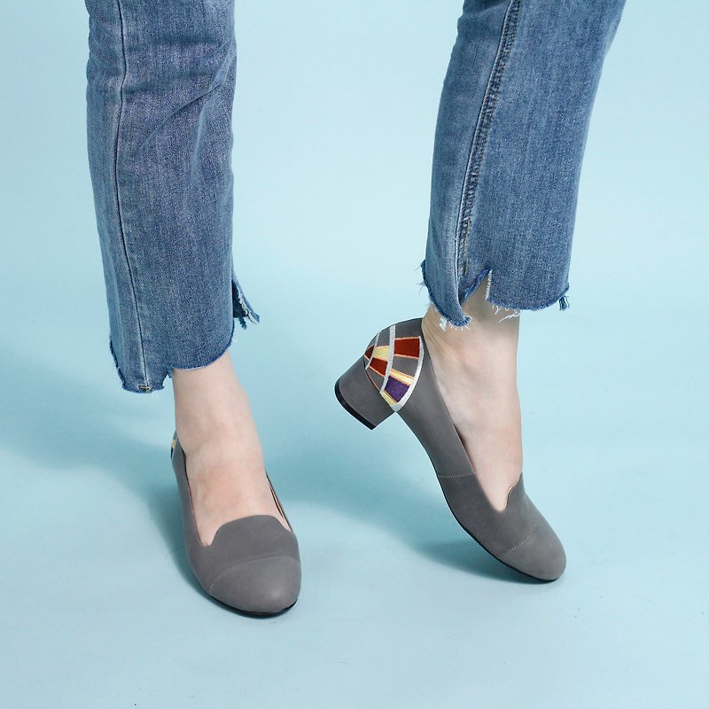 Sparkling Dandelion-modern gray - รองเท้าหนังผู้หญิง - หนังแท้ สีเทา