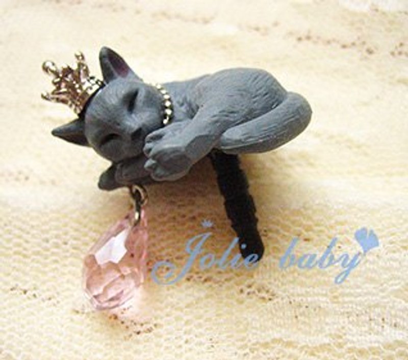 [Jolie baby] 休息片刻---臥躺皇冠俄羅斯藍貓吊鑽雕花戒or耳機塞 - ヘッドホン・イヤホン - その他の素材 