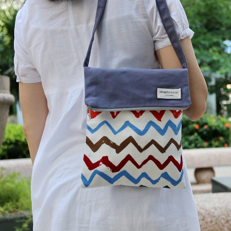 Silverbreeze ~ Crossbody bag / shoulder bag / travel bag with zipper ~ Colourful chevron - Messenger Bags & Sling Bags - Other Materials Multicolor