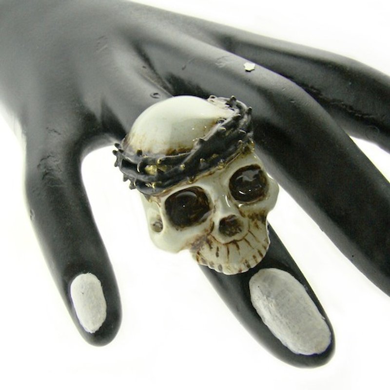 Realistic Skull with thorn crown ring in brass with painting enamel ,Rocker jewelry ,Skull jewelry,Biker jewelry - 戒指 - 其他金屬 