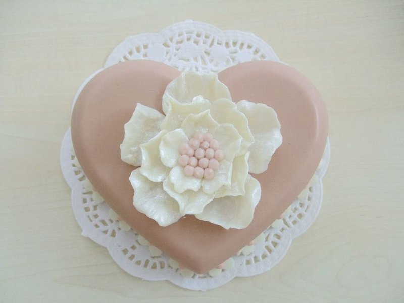 Heart 5" Cake Soap - สบู่ - พืช/ดอกไม้ 