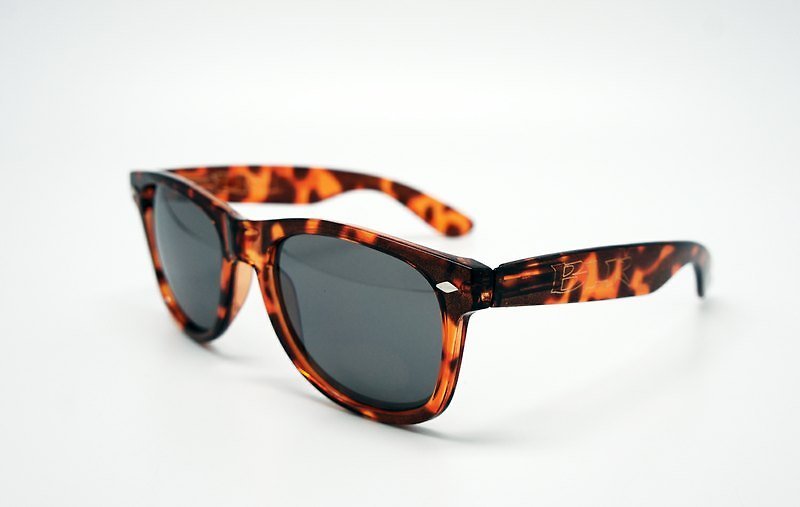 BLR 雷朋款 Eyewear 太陽眼鏡 琥珀石 - 太陽眼鏡 - 塑膠 橘色