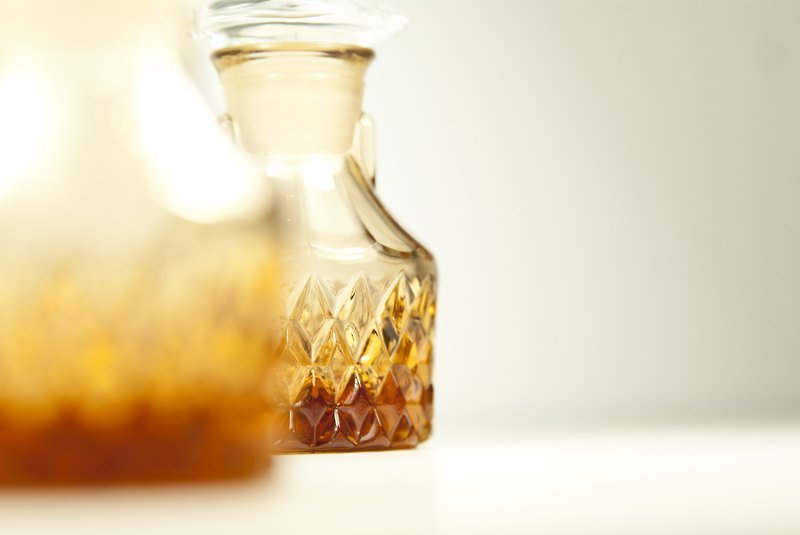 Amber brown glass oil bottle - เครื่องครัว - แก้ว สีทอง