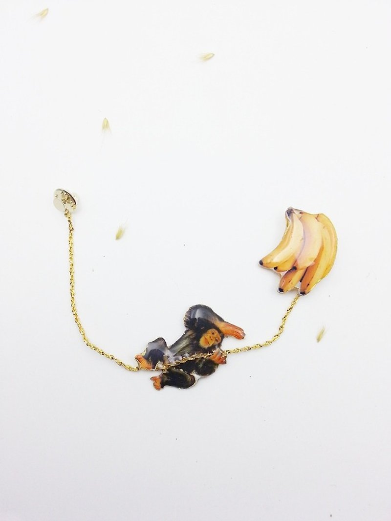 [Lost and find] banana monkey ♡ scarves buckle collar button - Brooches - Other Metals Brown
