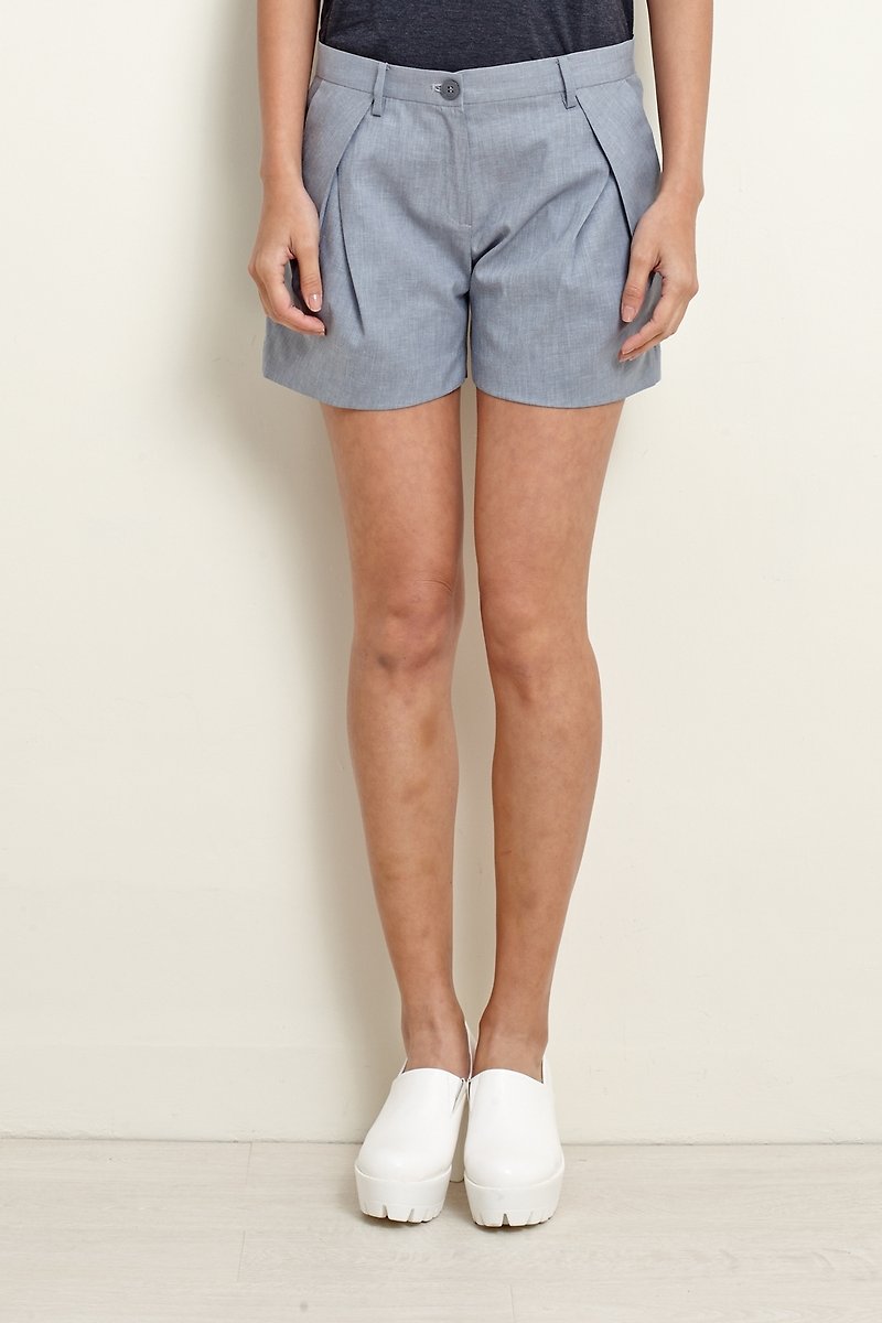 [Seasonal Sale] Blue Pleated Shorts - กางเกงขาสั้น - ผ้าฝ้าย/ผ้าลินิน สีน้ำเงิน