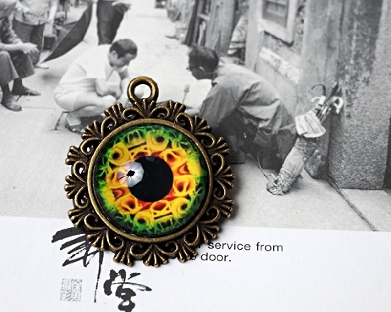 Time gem flowers Eye 2 - Necklaces - Glass 