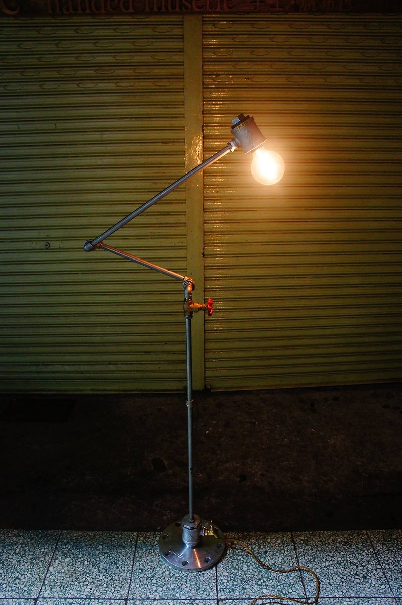 Edison-industry  復古  工業風  LOFT    水管立燈燈具-愛迪生工業 設計款  20 - 燈具/燈飾 - 其他金屬 