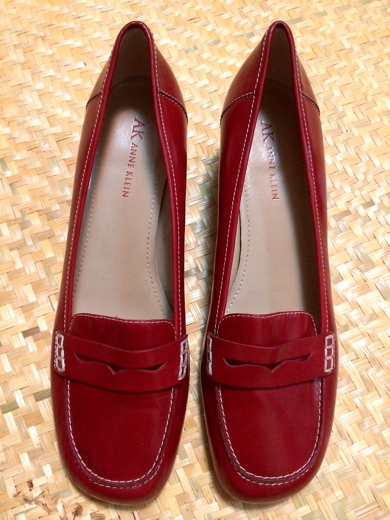 Vintage New York design retro red low-heeled shoes - SH7 - รองเท้าลำลองผู้หญิง - หนังแท้ สีแดง