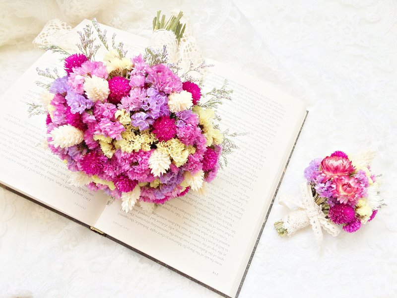 [Loving stars ─ bride holding flowers] + [Loving stars ─ groom boutonniere] combination dried flowers marriage outdoor photo photograph small objects wedding buffet wedding - Plants - Other Materials 