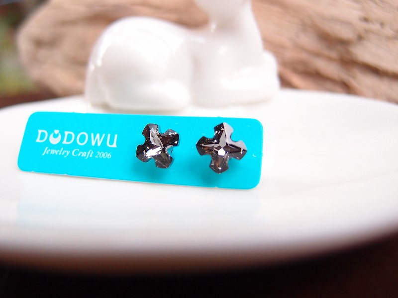【DODOWU手作輕珠寶】《十字星水晶＆單鑽貼耳》抗過敏耳針＆可以改夾式 - 耳環/耳夾 - 寶石 灰色
