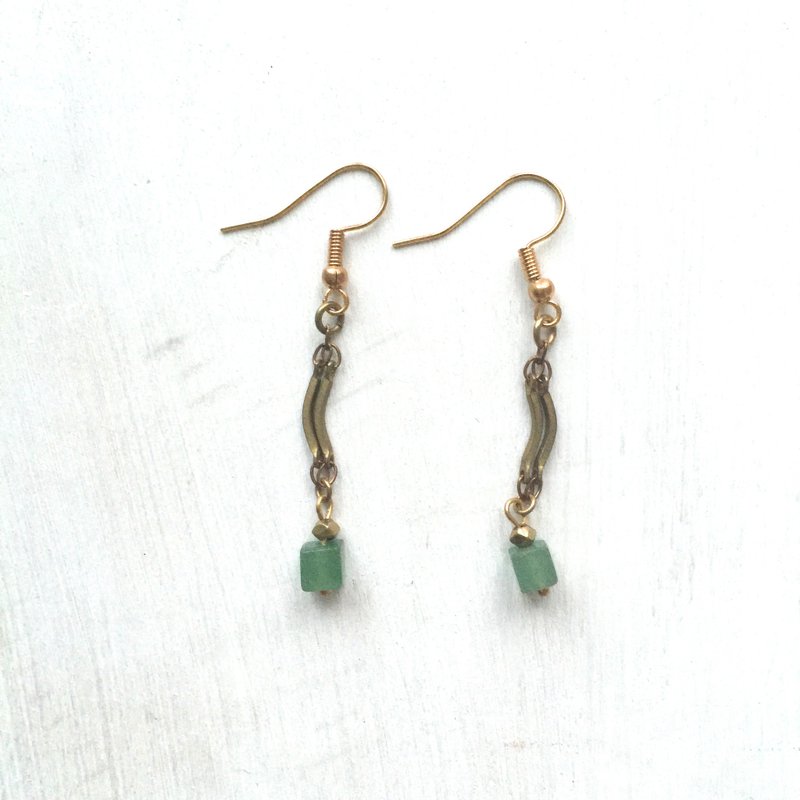 Emerald.3 emerald the | classical sugar brass hanging earrings - green DF - Earrings & Clip-ons - Gemstone Green