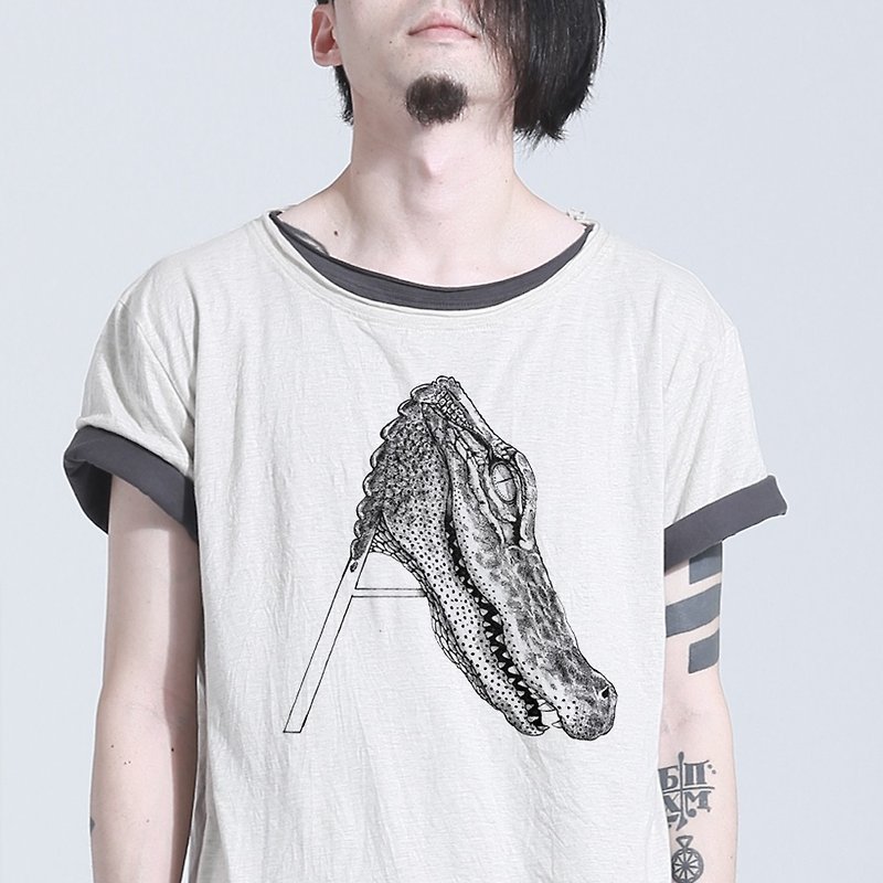 Alligator 鱷魚 手繪字母T - 男 T 恤 - 棉．麻 白色