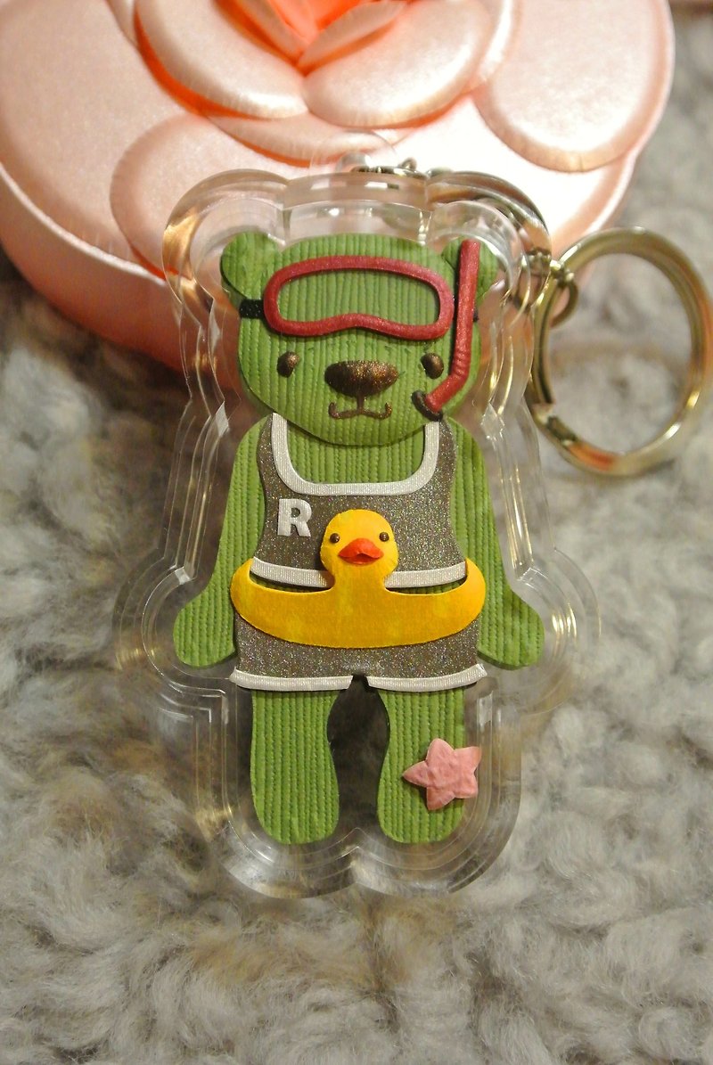 Dumpy Bear 紙雕小熊吊飾NO.5 - 鑰匙圈/鑰匙包 - 紙 綠色