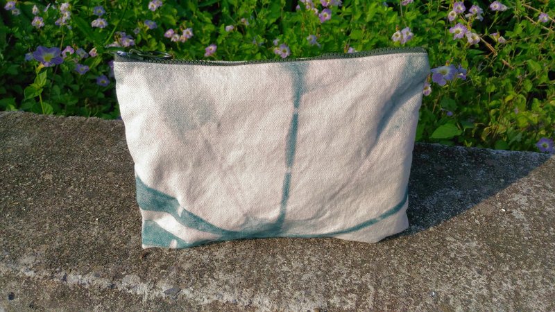 8インチの白いシンプルかつエレガントなスタイルダークグリーン放電ジッパー様手染めダークグリーンメイク/破片/パーソナルキット - ポーチ - コットン・麻 グリーン