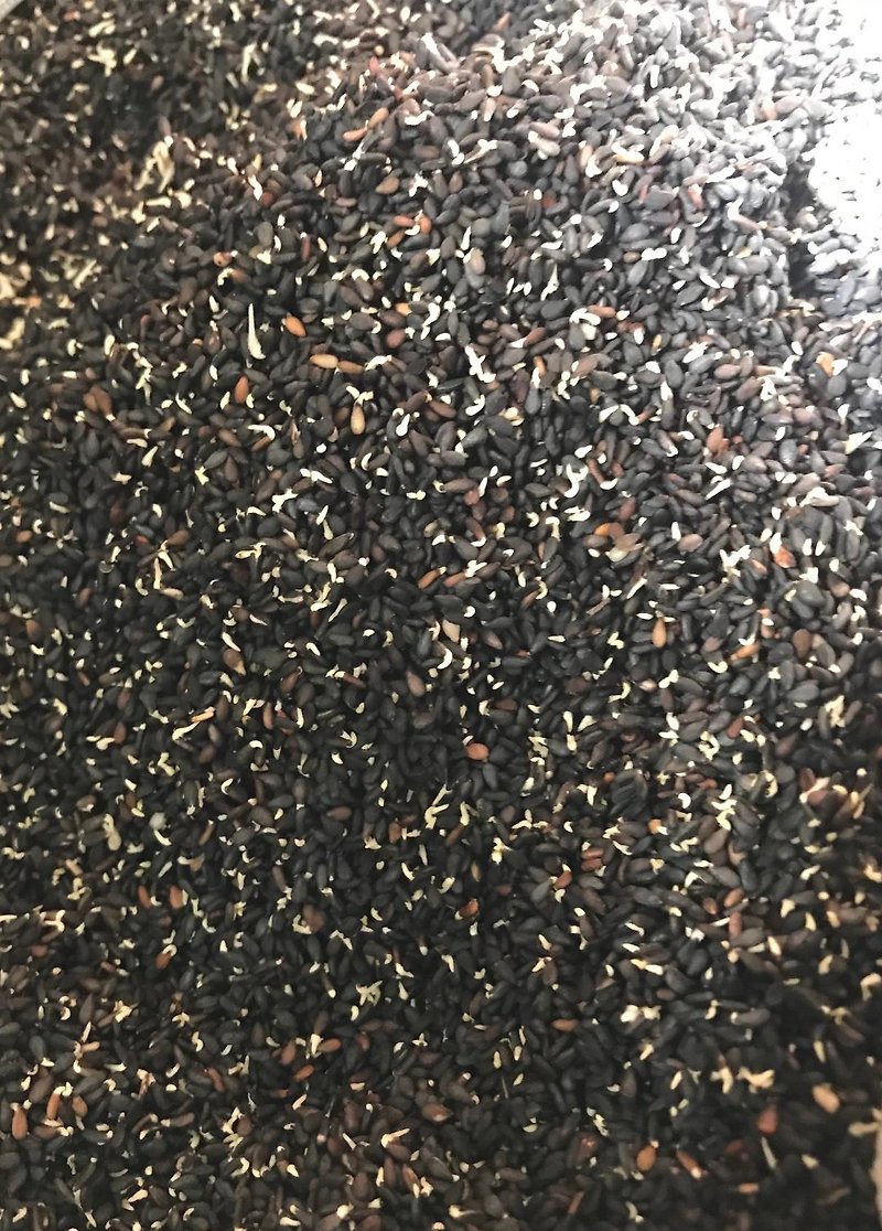Cold pressed virgin Taiwan native natural farming method planting germination black sesame oil glass fragile only provide home delivery - เครื่องปรุงรส - อาหารสด 