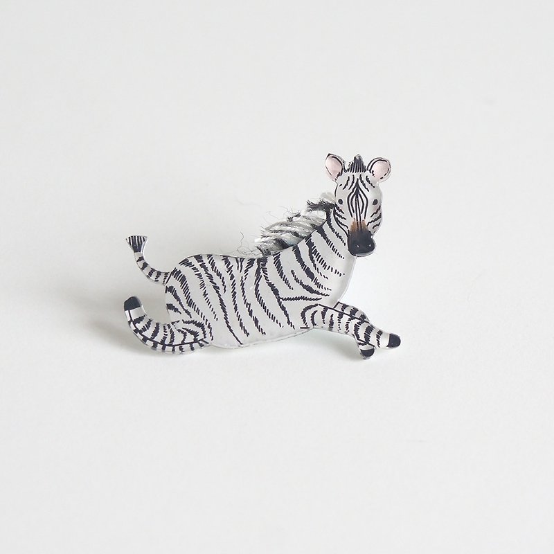 [Horned forest] zebra King Brooch (run) - Brooches - Acrylic 