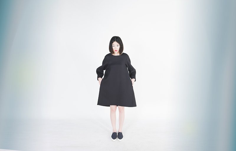 Gisela Structured Sleeves Neoprene Smock Dress - ชุดเดรส - วัสดุอื่นๆ สีดำ