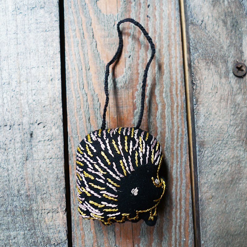 Hand-embroidered black strap _ _ _ hedgehog fair trade - Messenger Bags & Sling Bags - Other Materials Black