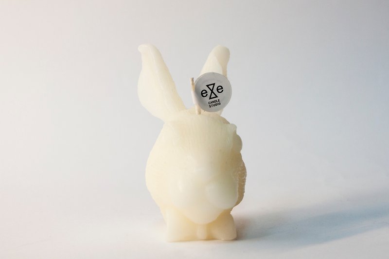 白色兔子造型蠟燭 Rabbit Candle - 香氛蠟燭/燭台 - 蠟 白色