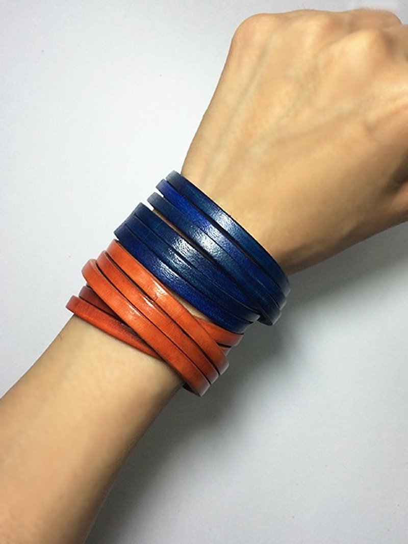 Handmade genuine leather bracelet classic classic series - the wisdom of the navy blue - สร้อยข้อมือ - หนังแท้ สีน้ำเงิน