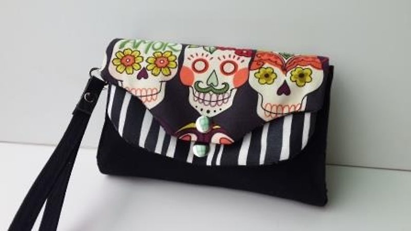 It's going to be trendy _ striped skull 3C clutch - Clutch Bags - Other Materials Black