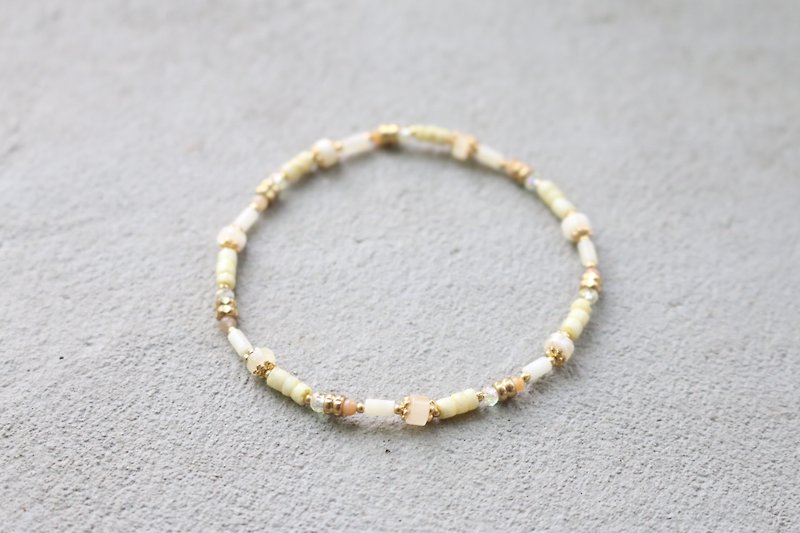 <☞ HAND IN HAND ☜> Tianhe stone - home bracelet (0622) - Bracelets - Gemstone Yellow
