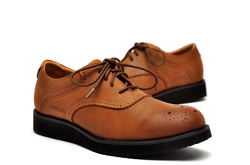 Temple Xiaoliang Product British Carved Leather Blow Saddle Shoes Brown - รองเท้าลำลองผู้ชาย - หนังแท้ สีนำ้ตาล