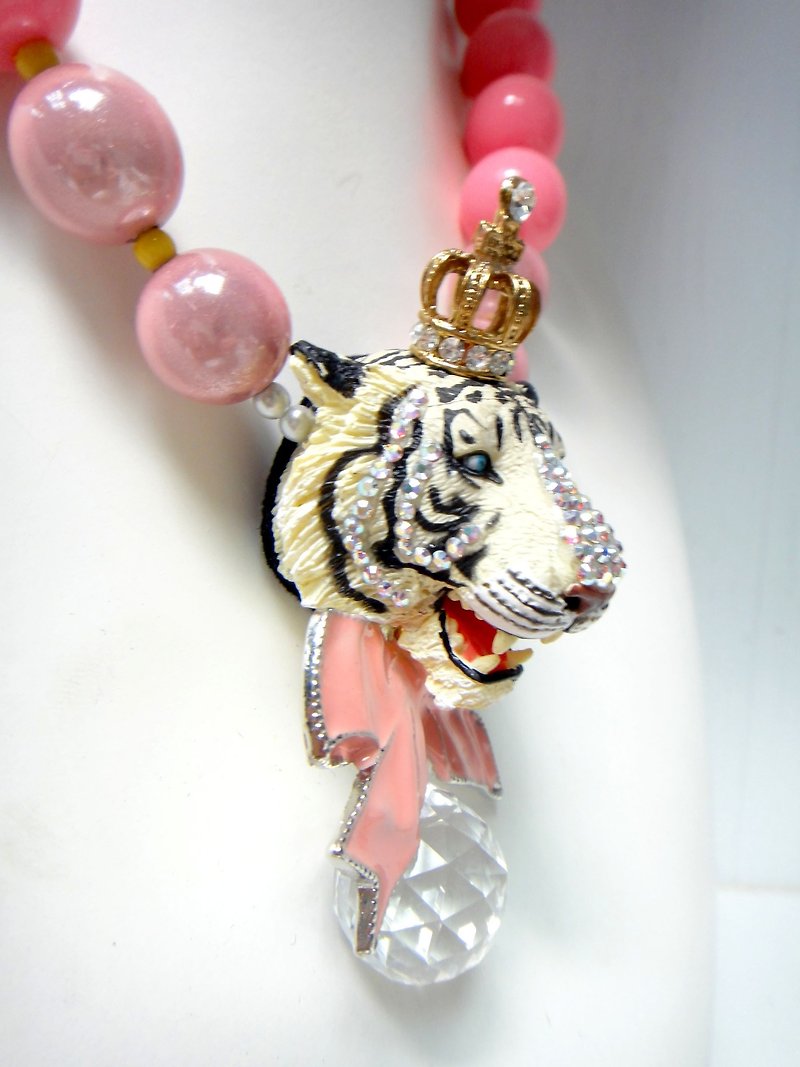 White Tiger Head Colorful Thick Bead Necklace - สร้อยคอ - พลาสติก ขาว