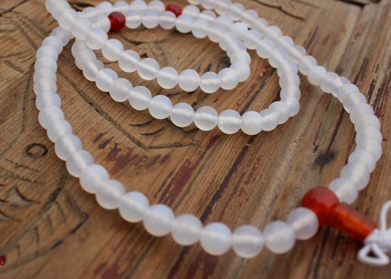 108 series] AA grade white agate rosary with red agate 6mm - Bracelets - Other Materials White